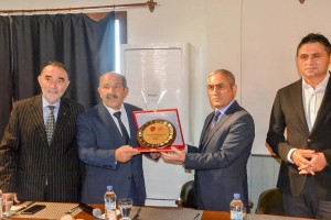 Gazali Hoca’dan anlamlı bağış