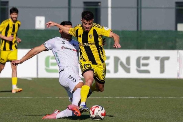 Zirve yolunda darbe aldı