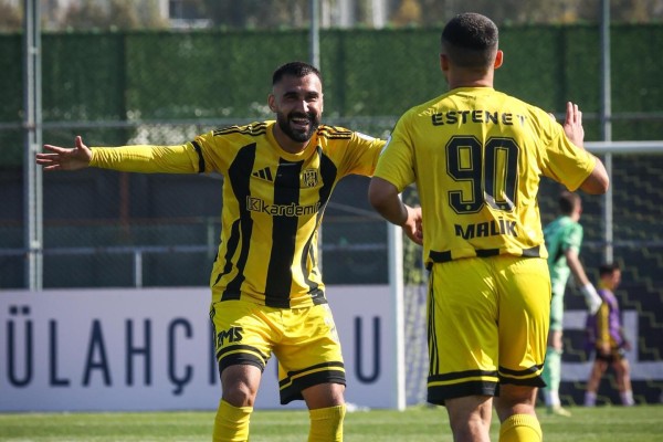 Komşuya gol yağmuru