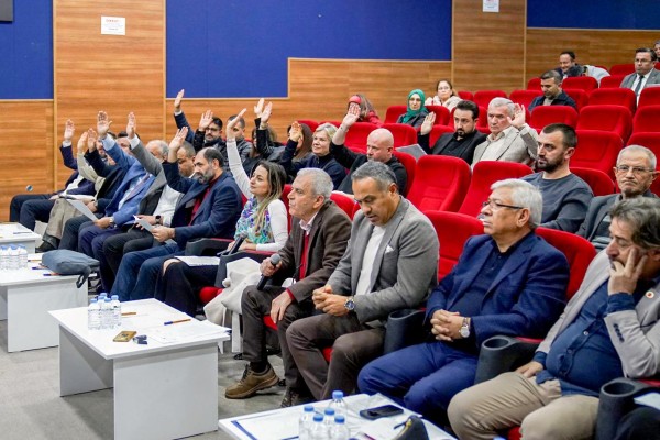 İstifa edenlerin yerine yenileri seçilecek 