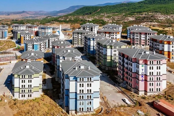 759 konut hak sahiplerine teslim edildi 