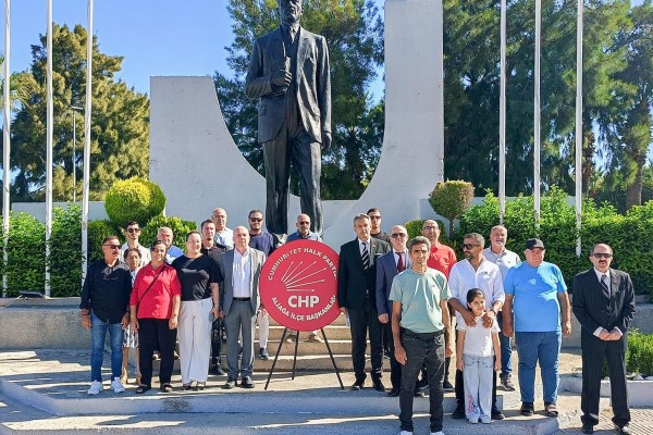 CHP’den iki kutlama birden