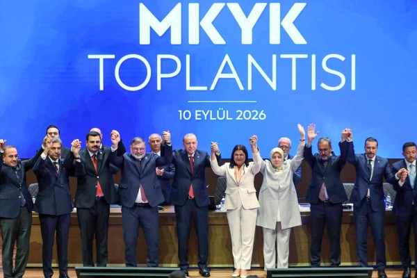 AK Parti’ye geçme sebebini açıkladı