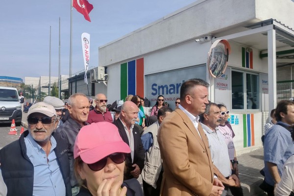 Eylemdeki işçilere YENİ Parti desteği