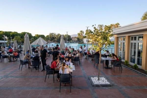 Göl Gazinosu, yeniden İzmirlilerin gözdesi