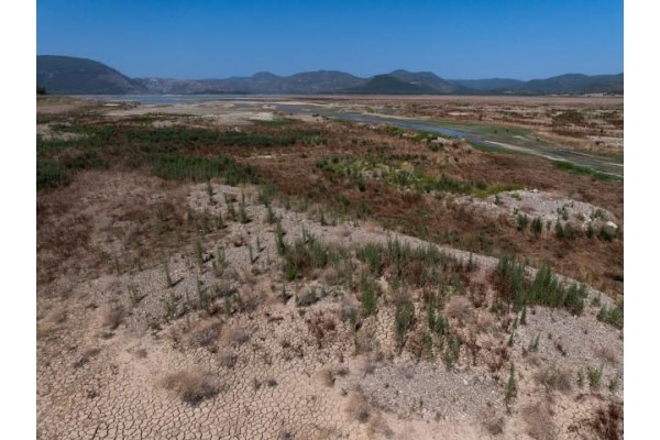 Barajlar tehlike sinyalleri veriyor