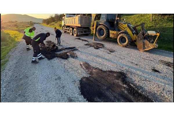 Yol ve alt yapı çalışmaları sürüyor