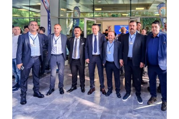 Toptan yeniden başkan