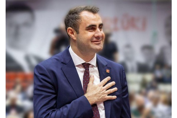 Güç, görevine başlıyor