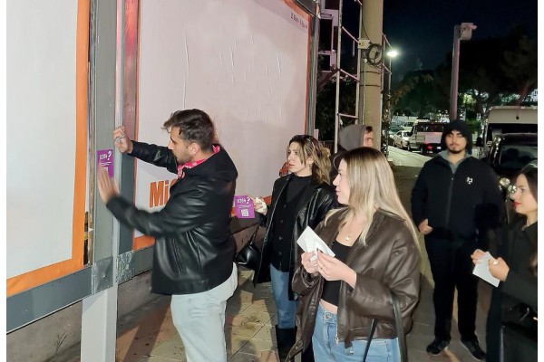 CHP’li gençler kadına şiddete karşı sokaklarda