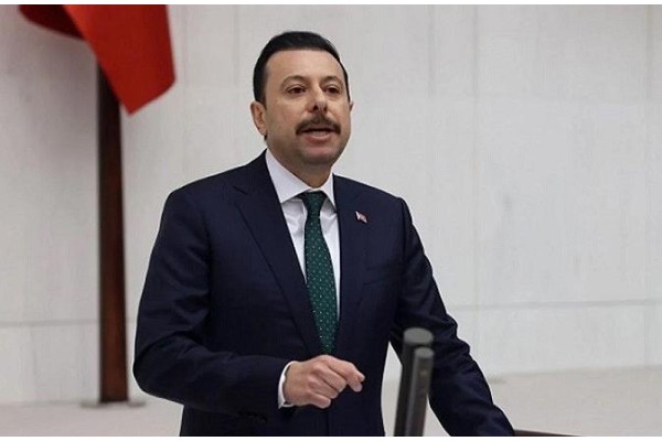 Kaya: “Büyükşehir’in en beceriksiz kurumu İZSU”