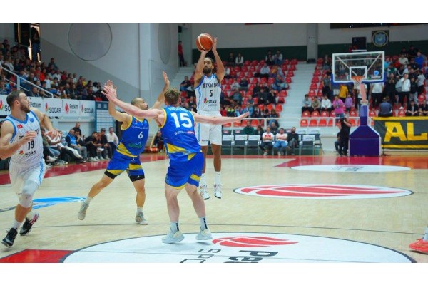 Avrupa’ya galibiyetle başladı