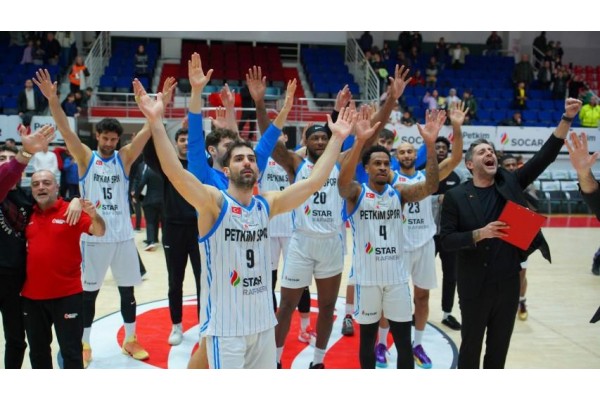 Liderlik koltuğuna oturdu