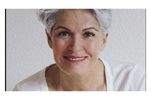 50 Yaş Üstü Bayan Saç Modelleri