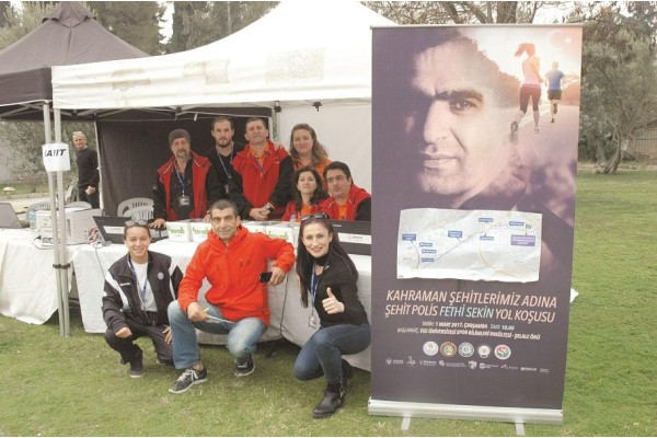 İZMİRLİLER FETHİ SEKİN İÇİN KOŞACAK