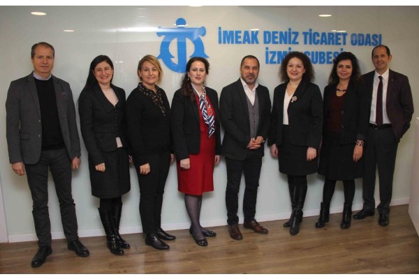 DENİZCİLİKTE DÜMENE KADINLAR GEÇİYOR