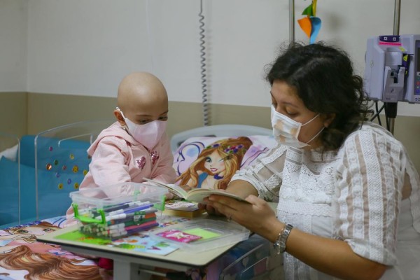 KANSERLİ ÇOCUKLARIN GÖNÜLLÜ ZİYARETÇİLERİ