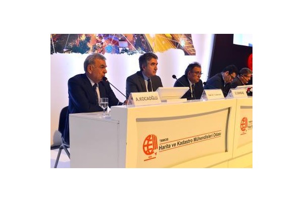 ANKARA’DA İZMİR’İ ANLATTI