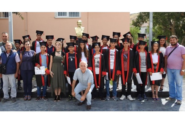 DİKİLİ’DE EĞİTİME DEV DESTEK