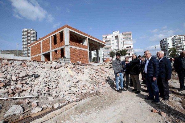 KARŞIYAKA’DA ENGELLER KALKACAK