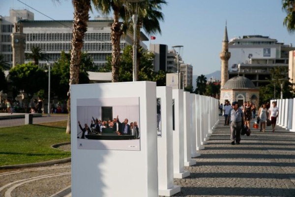 AA FOTOĞRAFLARIYLA 81 İLDE '15 TEMMUZ' SERGİSİ