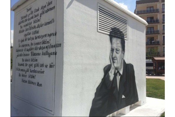 BUCA’NIN DUVARLARI SANATLA BOYANDI