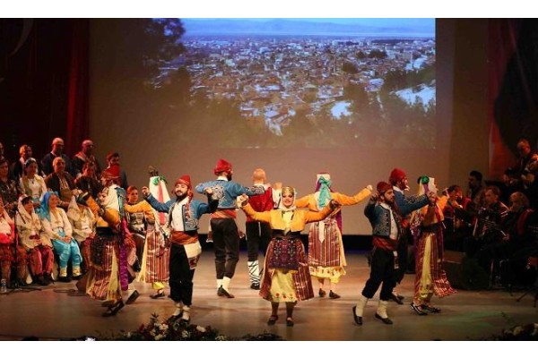 BAYRAKLI'DA ZAFER KONSERİ