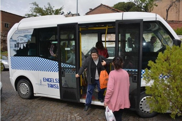 “ENGELSİZ TAKSİ” HİZMETE DEVAM EDİYOR