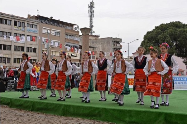 21.ULUSLARARASI BERGAMA ÇOCUK ŞENLİĞİ BAŞLADI