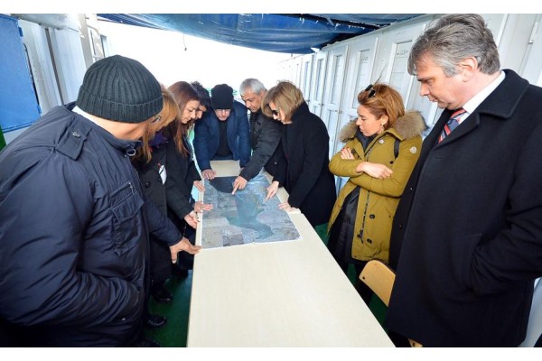 KÖRFEZE “YAKIN MARKAJ”