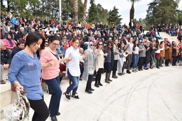 BORNOVA’DA NEVRUZ COŞKUSU
