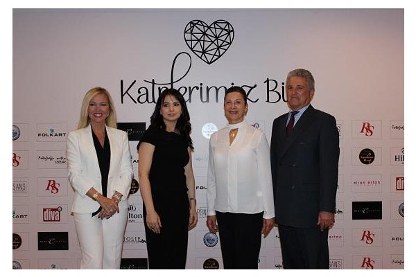 ÜNLÜLER ÇOCUKLARI İÇİN PODYUMA ÇIKACAK