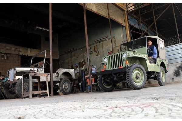 HURDA CİPLER 'DOKTORUNUN' ELİNDE HAYAT BULUYOR