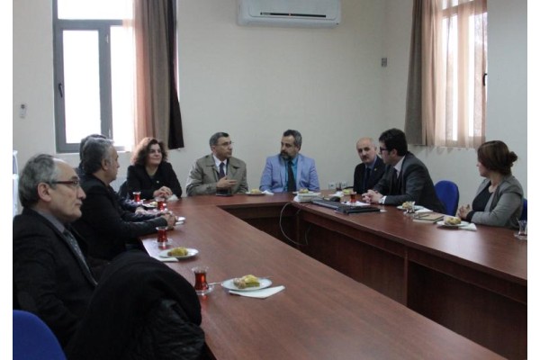 BERGAMA’YA 4 YILLIK FAKÜLTE TALEBİ