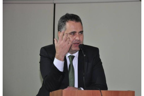 İZMİR BAROSU HALKA ANAYASA DEĞİŞİKLİĞİNİ ANLATIYOR