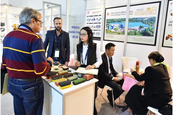 DOĞALTAŞTA NEFES KESEN REKABET