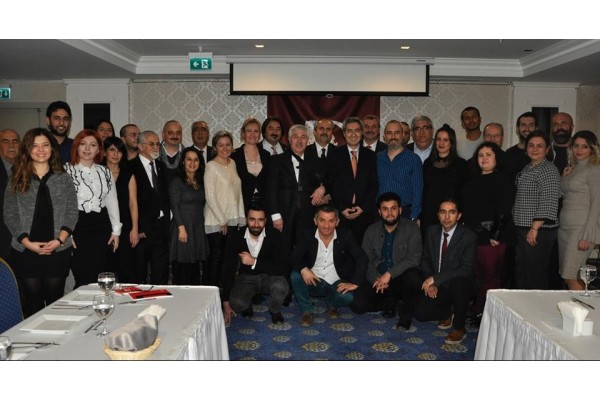 ONLAR ARTIK SOSYAL MEDYA UZMANI