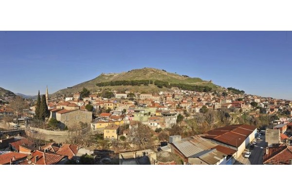 BERGAMA İSTANBULLULARI ÇAĞIRIYOR