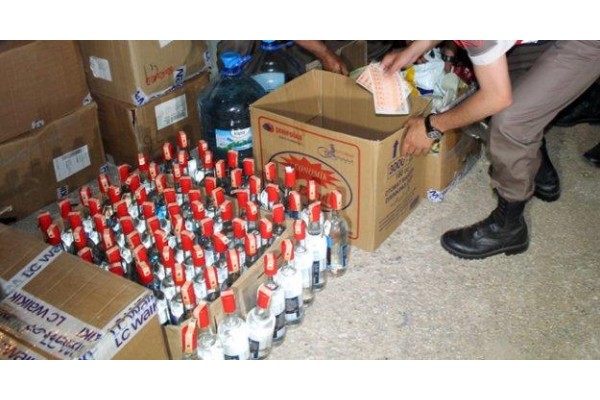 BERGAMA'DA SAHTE İÇKİ OPERASYONU