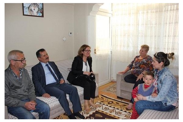 İŞKUR İZMİR’DEN ‘BÜYÜKANNELERE’ ZİYARET