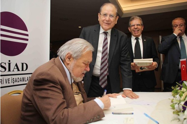 ÜNLÜ TARİHÇİ ORTAYLI ESİAD’IN KONUĞU OLDU