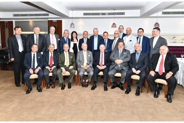 KONSOLOSLAR İZMİR'İ KONUŞTU