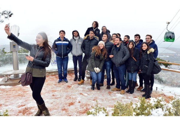 TELEFERİK’TE KAR KEYFİ