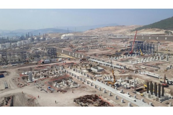 RAFİNERİ YÜZDE 80 TAMAM...