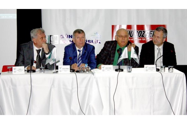 BAKIRÇAY'IN EKONOMİYE YÖN VERENLERİ ZİRVEDE BULUŞTU