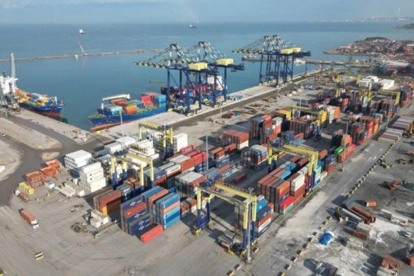 En fazla yük elleçlemesi Aliağa’da