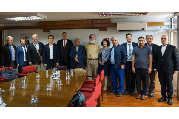 GIDA İHRACATÇILARI HAVA KARGO İSTİYOR