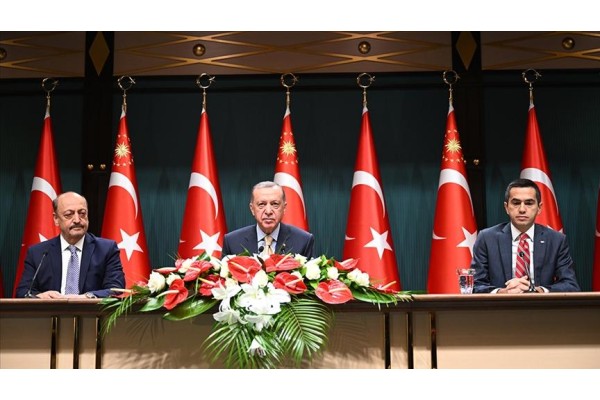 Asgari ücret 8 bin 506 lira