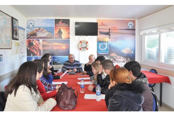 ÖĞRENCİLER KAÇAK BALIK AVCILIĞINI ARAŞTIRIYOR