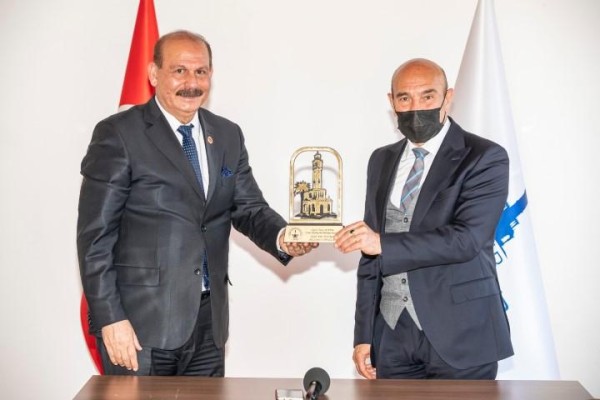 İZMİR KONFEDERASYONU'NDAN BAŞKAN SOYER'E ÖDÜL